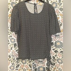 Michaels Black and White Patterned Blouse
